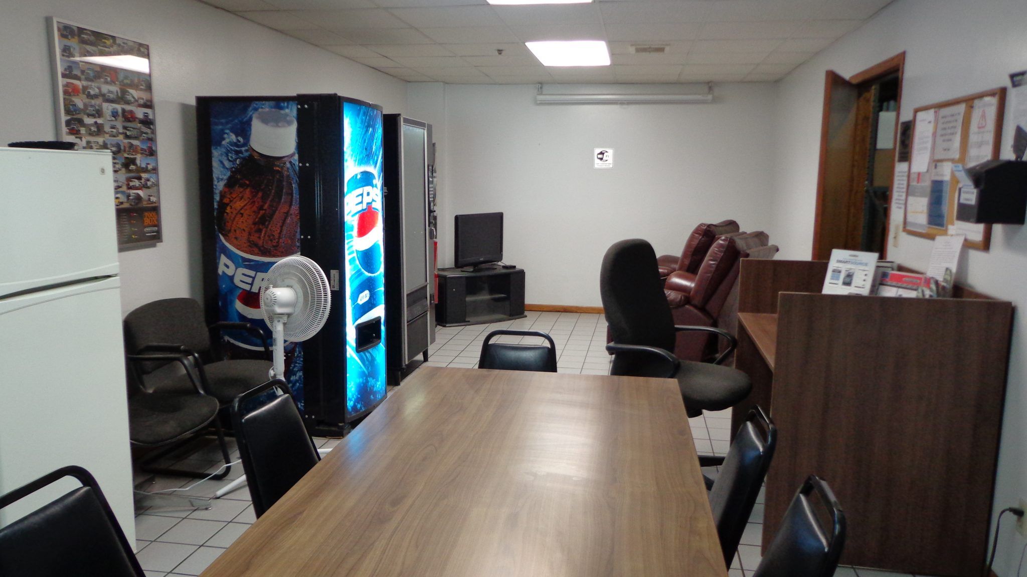 Forks Freightliner Parts and Service Center