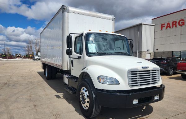 2016 Freightliner M2 106 24′ Van Body with Lift Gate #173006