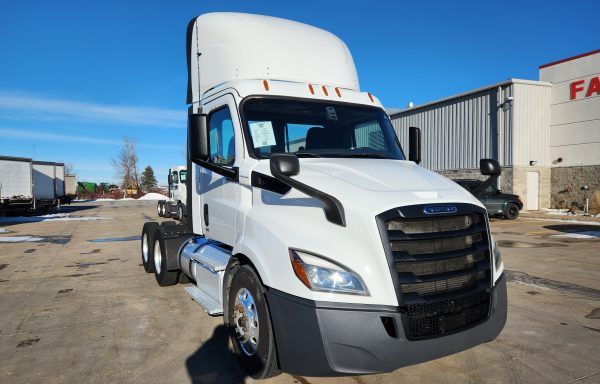 2019 Freightliner Cascadia 116 Day Cab #173957