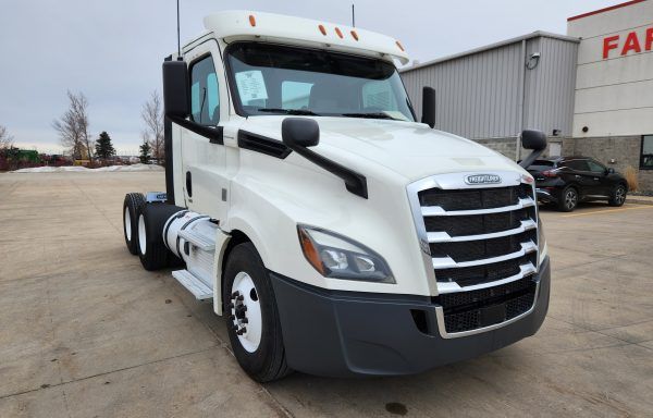 2018 Freightliner Cascadia 126 Day Cab #174042