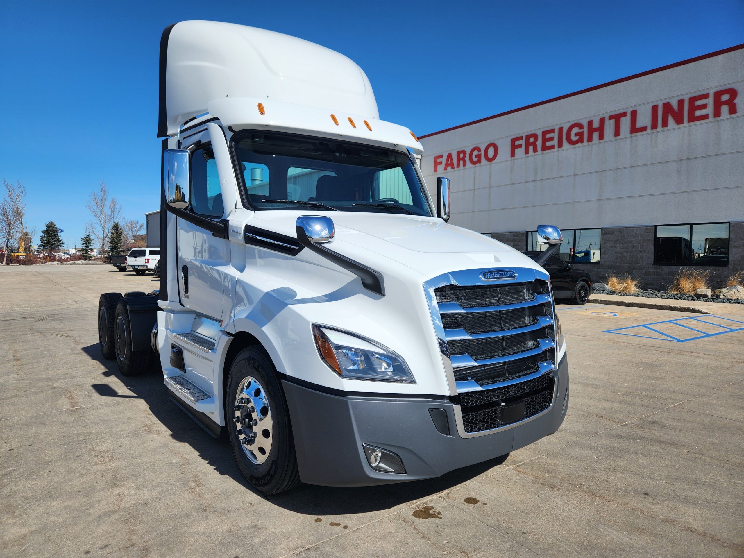 2025 Freightliner Cascadia 126 Day Cab 174619 Fargo Freightliner