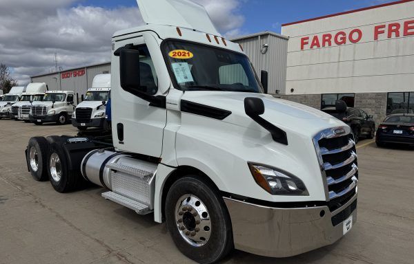 2021 Freightliner Cascadia 126 Day Cab #176312