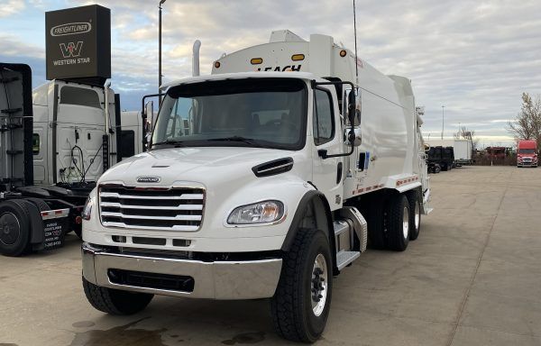 2025 Freightliner M2 106 – 175789