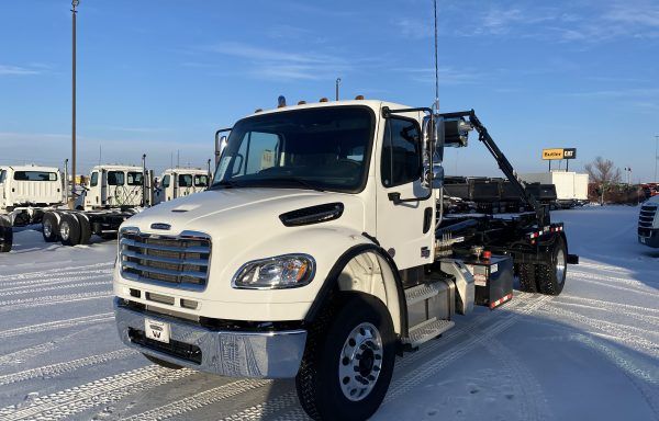2026 Freightliner M2 106 – 176954